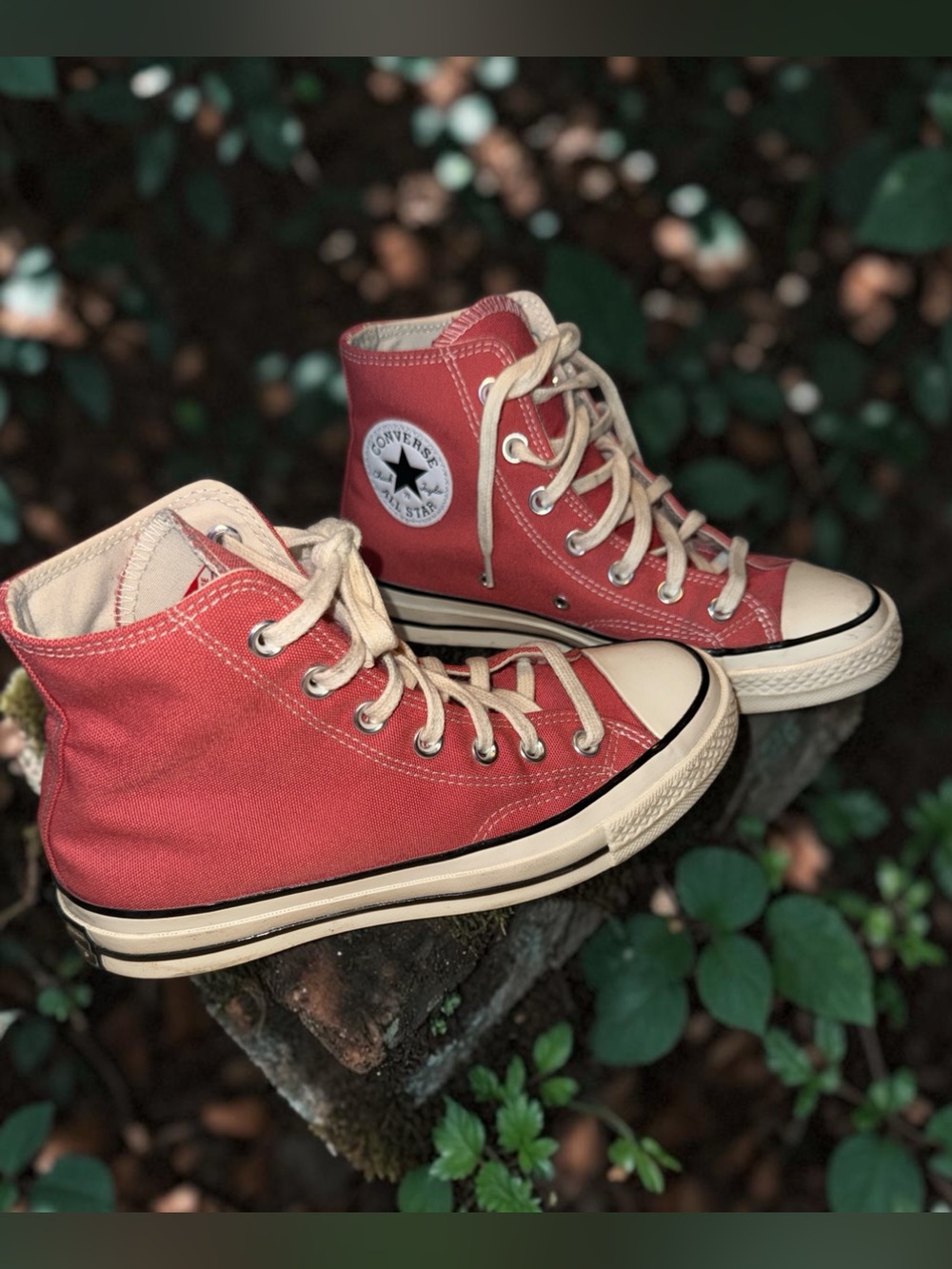 Converse High-Top Sneakers Men’s (5) Women’s (7)